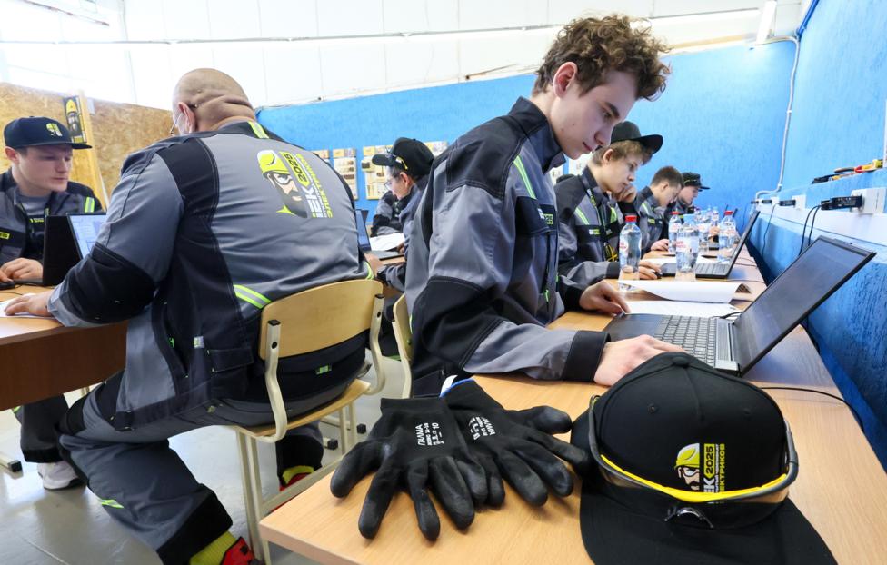 Регионы РФ получат субсидии на организацию конкурса «Лучшие по профессии»